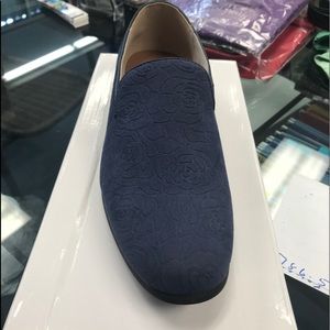 New shoes with box leather lining and memory sole